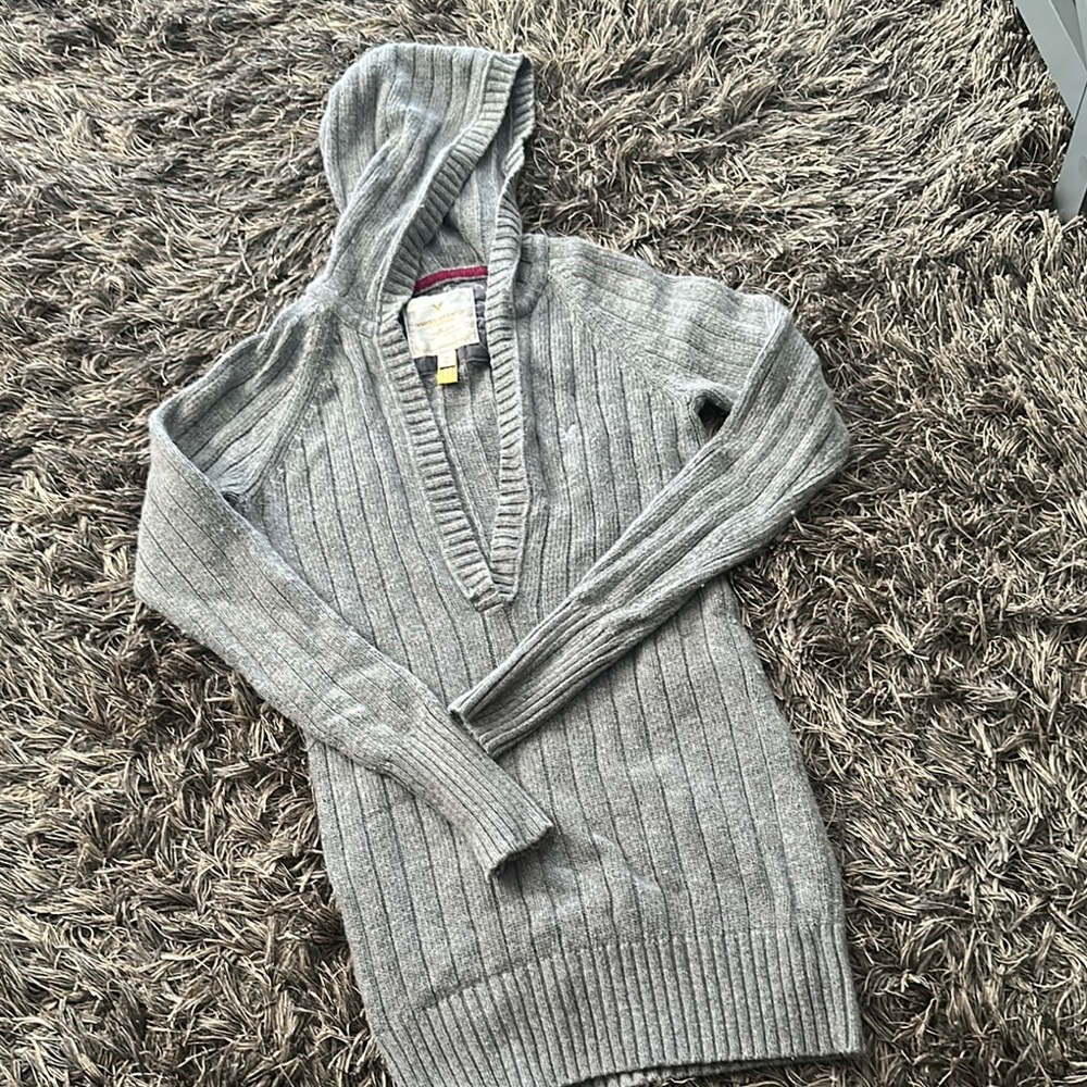Vintage American Eagle Outfitters y2k Gray V-Neck Sweater